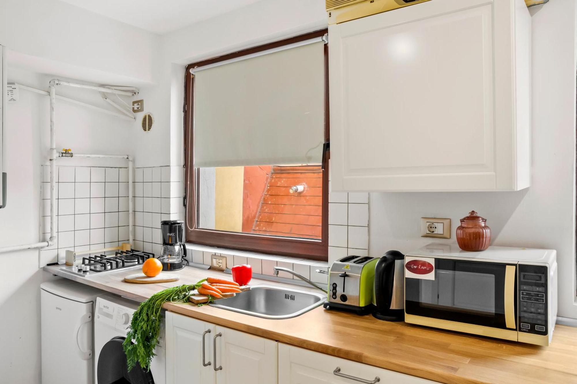 One Love Central Apartment บูคาเรสต์ ภายนอก รูปภาพ