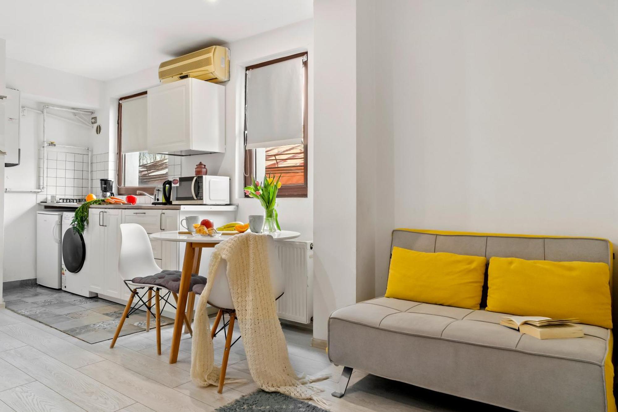 One Love Central Apartment บูคาเรสต์ ภายนอก รูปภาพ